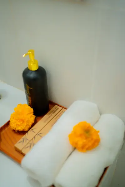 Room facilities and amenities — Insenja Villa Ubud, Bali