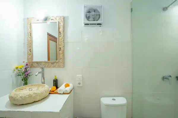 Room facilities and amenities — Insenja Villa Ubud, Bali