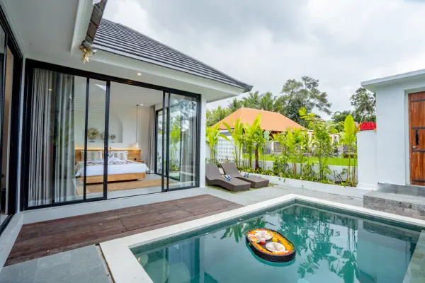 Floating breakfast — The Caka Ubud, Bali