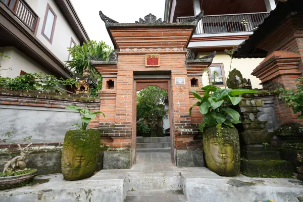 Entrance — The Pageh Guesthouse, Bali