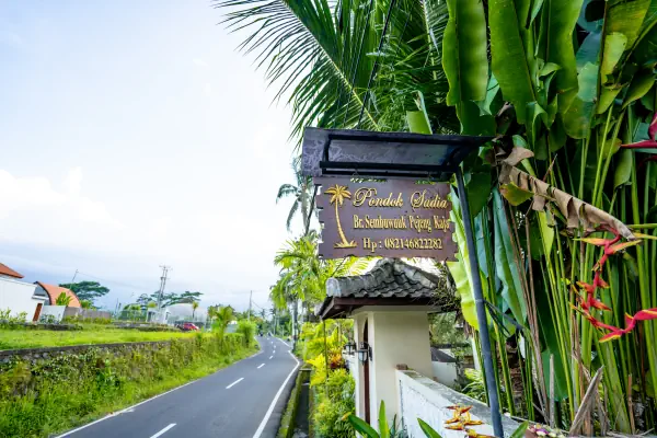 Entrance and parking — Villa Sadia Ubud, Bali