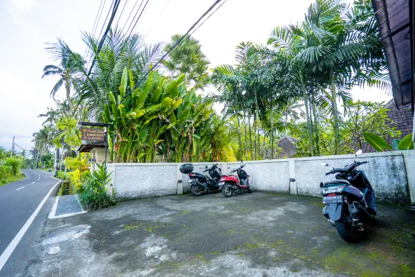 Entrance and parking — Villa Sadia Ubud, Bali